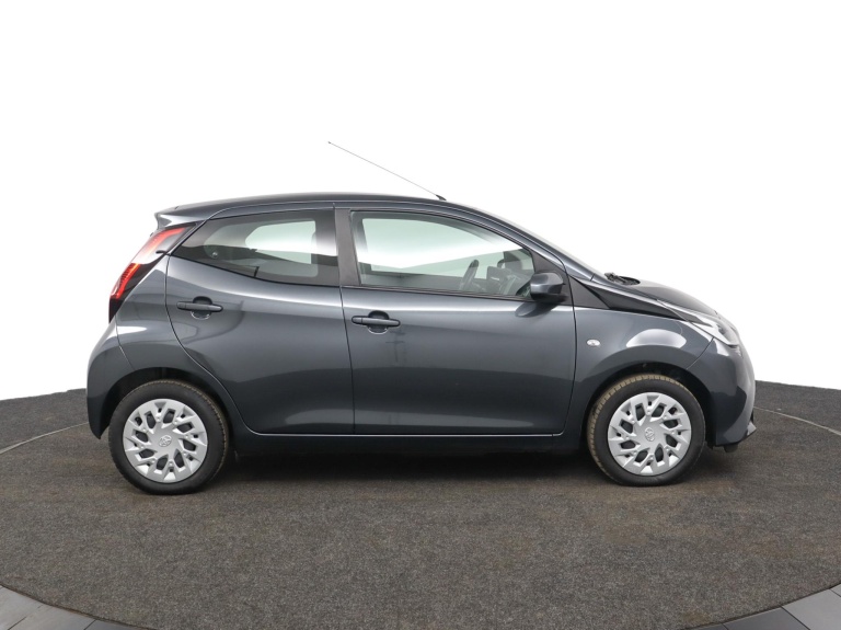 Toyota Aygo - 1.0 VVT-i x-play 13