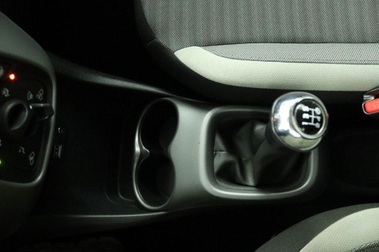Toyota Aygo - 1.0 VVT-i x-play 27