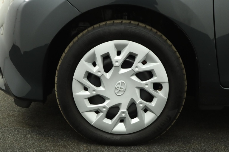 Toyota Aygo - 1.0 VVT-i x-play 36