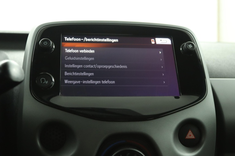 Toyota Aygo - 1.0 VVT-i x-play 49