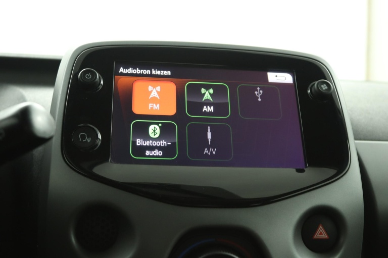 Toyota Aygo - 1.0 VVT-i x-play 8