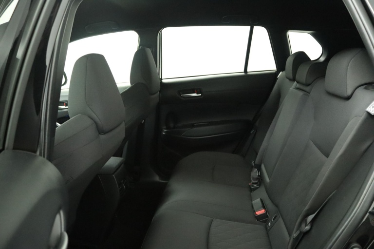 Toyota Corolla Cross - Hybrid 140 Style 17
