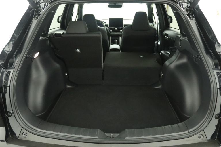 Toyota Corolla Cross - Hybrid 140 Style 24