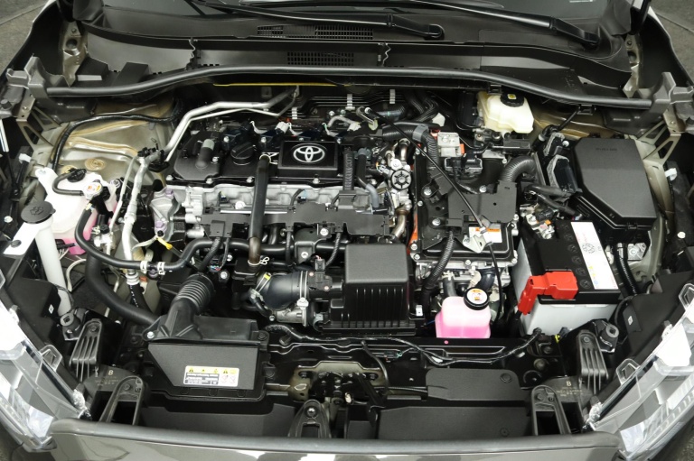 Toyota Corolla Cross - Hybrid 140 Style 33