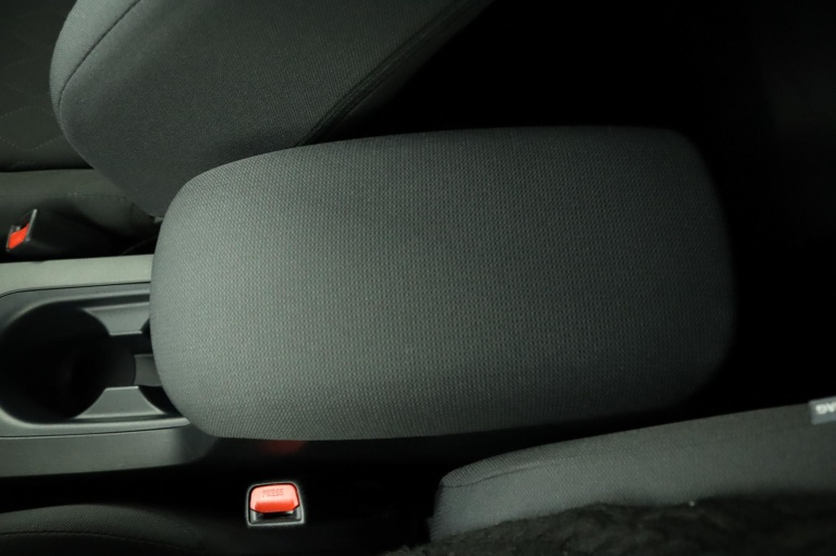 Toyota Corolla Cross - Hybrid 140 Style 52