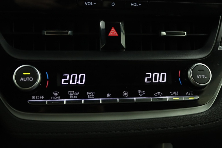 Toyota Corolla Cross - Hybrid 140 Style 7