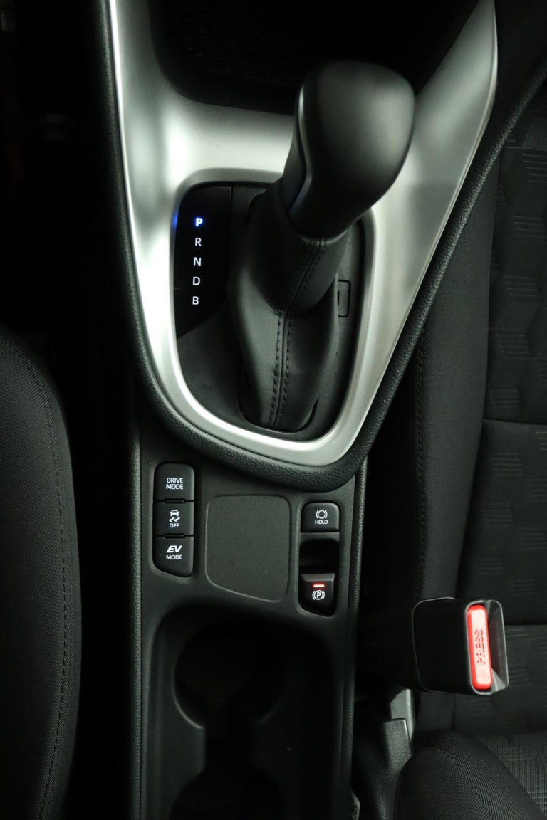 Toyota Yaris - 1.5 Hybrid 115 Active 27