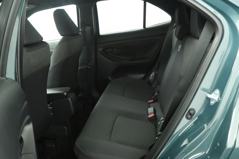 Toyota Yaris Cross - 1.5 Hybrid 115 Dynamic 15