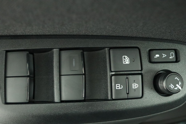 Toyota Yaris Cross - 1.5 Hybrid 115 Dynamic 25