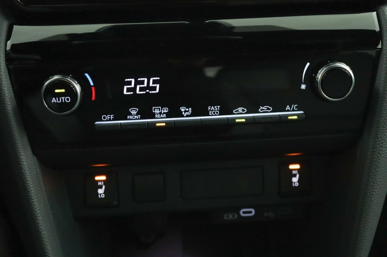 Toyota Yaris Cross - 1.5 Hybrid 115 Dynamic 6