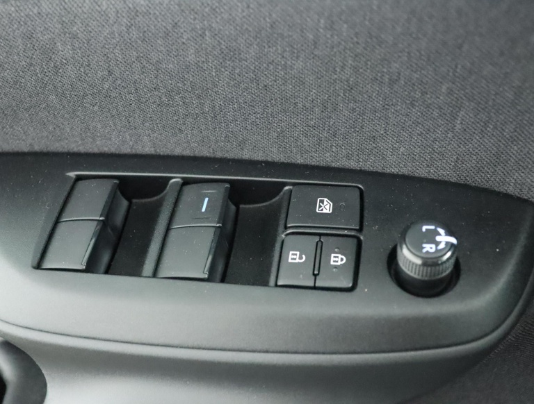 Toyota Yaris Cross - 1.5 Hybrid Dynamic 29