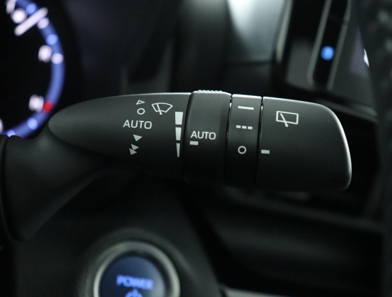 Toyota Yaris Cross - 1.5 Hybrid Dynamic 32