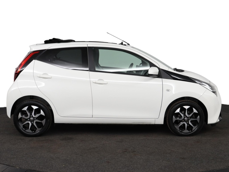 Toyota Aygo - 1.0 VVT-i x-cite 13