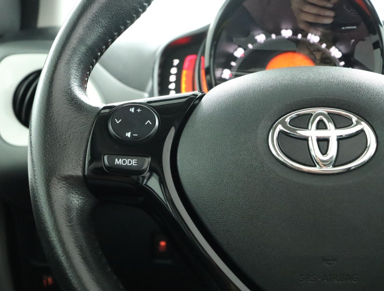 Toyota Aygo - 1.0 VVT-i x-cite 19