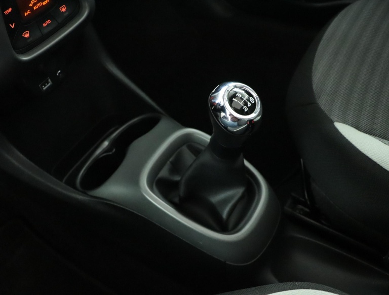 Toyota Aygo - 1.0 VVT-i x-cite 27