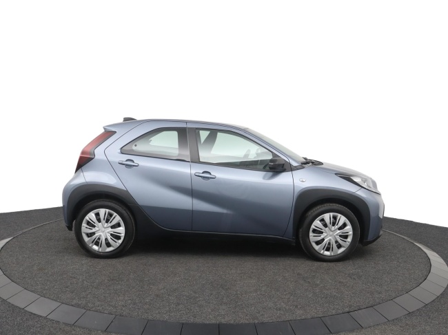 Toyota Aygo X - 1.0 VVT-i MT Play