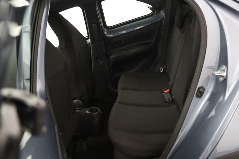 Toyota Aygo X - 1.0 VVT-i MT Play 17