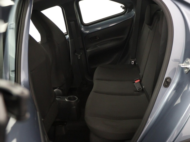 Toyota Aygo X - 1.0 VVT-i MT Play