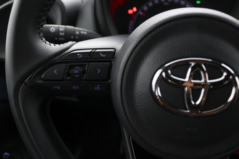 Toyota Aygo X - 1.0 VVT-i MT Play 18