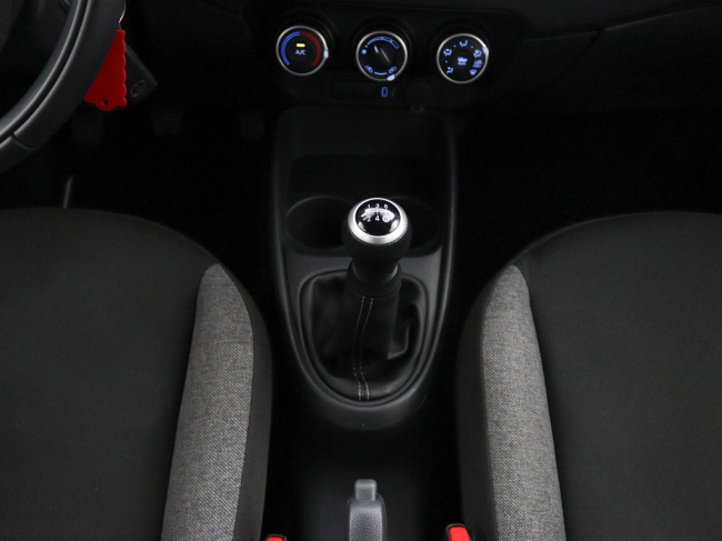 Toyota Aygo X - 1.0 VVT-i MT Play