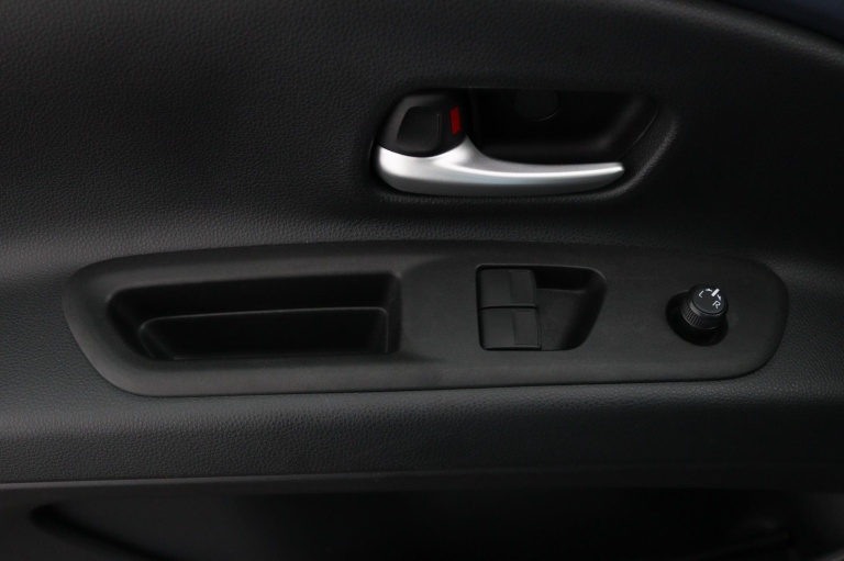 Toyota Aygo X - 1.0 VVT-i MT Play 27