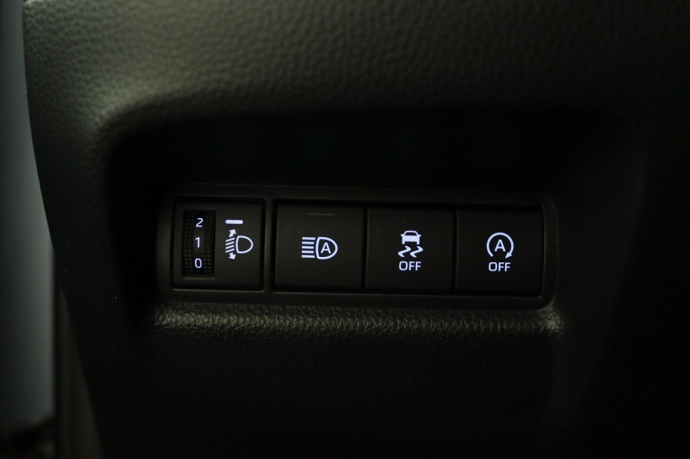Toyota Aygo X - 1.0 VVT-i MT Play 28