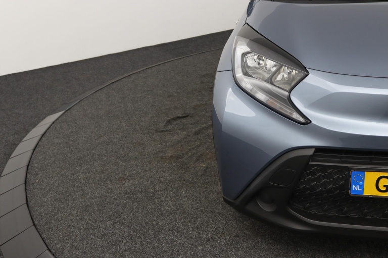 Toyota Aygo X - 1.0 VVT-i MT Play 34