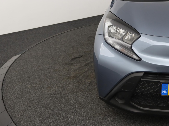 Toyota Aygo X - 1.0 VVT-i MT Play