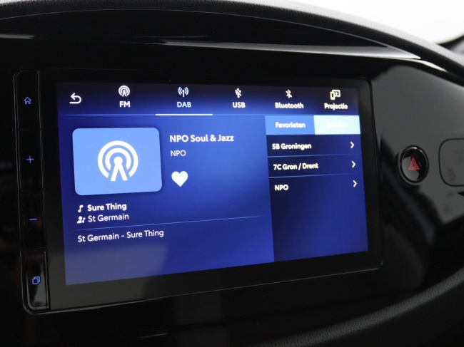 Toyota Aygo X - 1.0 VVT-i MT Play