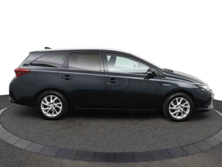 Toyota Auris Touring Sports - 1.8 Hybrid Dynamic Go 13