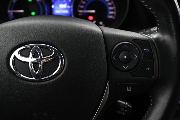 Toyota Auris Touring Sports - 1.8 Hybrid Dynamic Go 21
