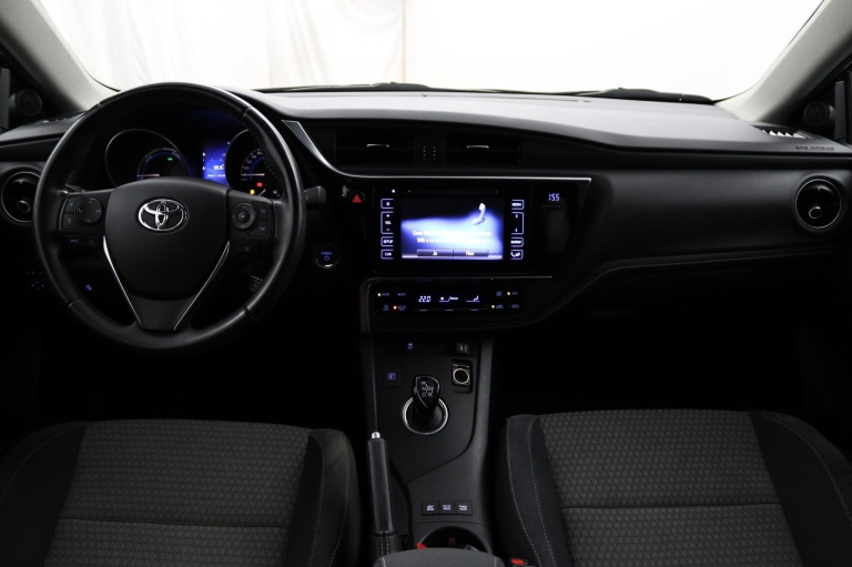 Toyota Auris Touring Sports - 1.8 Hybrid Dynamic Go 4