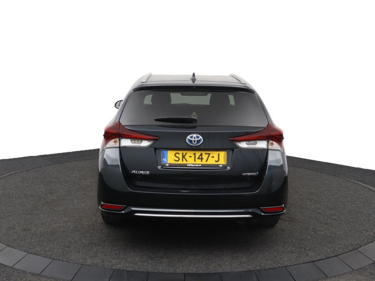 Toyota Auris Touring Sports - 1.8 Hybrid Dynamic Go 45