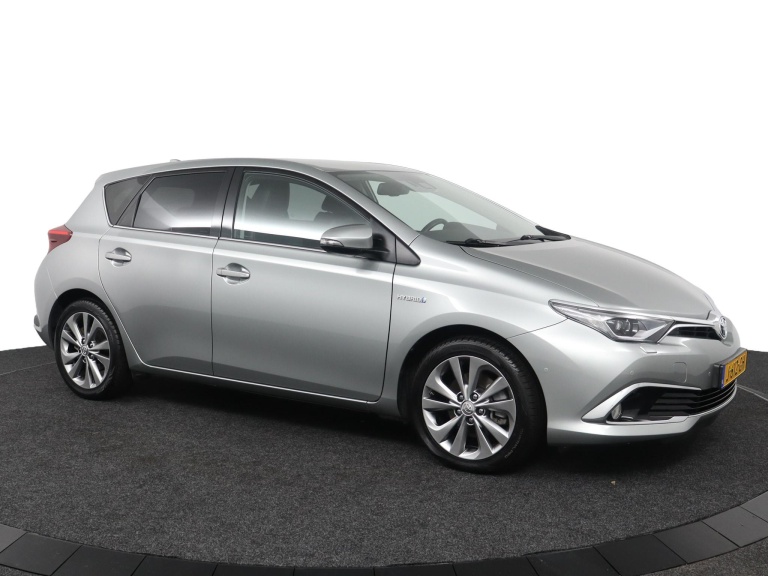 Toyota Auris - 1.8 Hybrid Executive 14