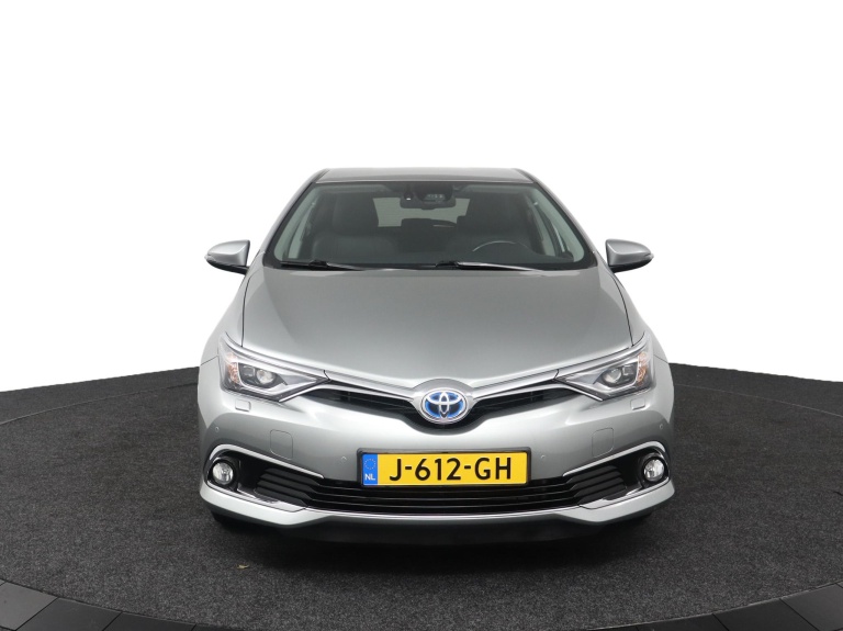 Toyota Auris - 1.8 Hybrid Executive 16