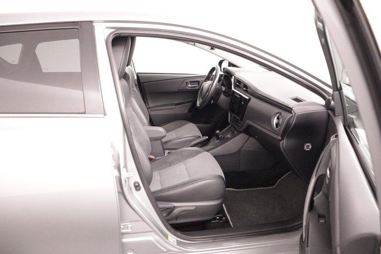 Toyota Auris - 1.8 Hybrid Executive 22