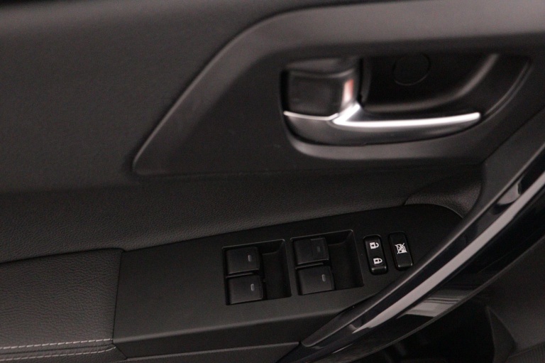 Toyota Auris - 1.8 Hybrid Executive 29