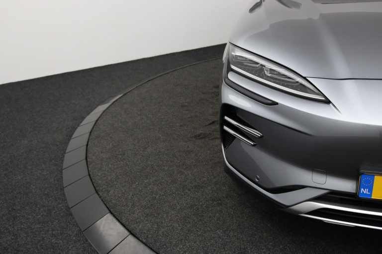 BYD SEAL U - Limited Edition 87 kWh 43