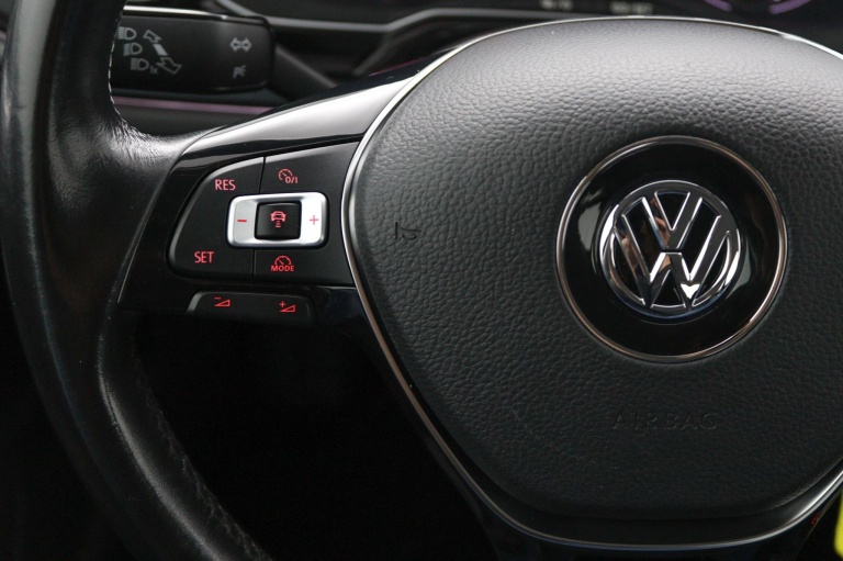 Volkswagen Polo - 1.0 TSI Highline 18