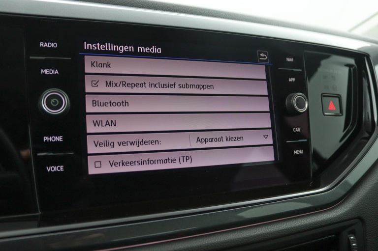 Volkswagen Polo - 1.0 TSI Highline 37