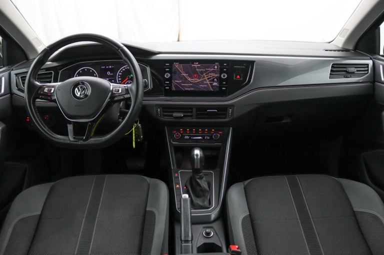 Volkswagen Polo - 1.0 TSI Highline 9