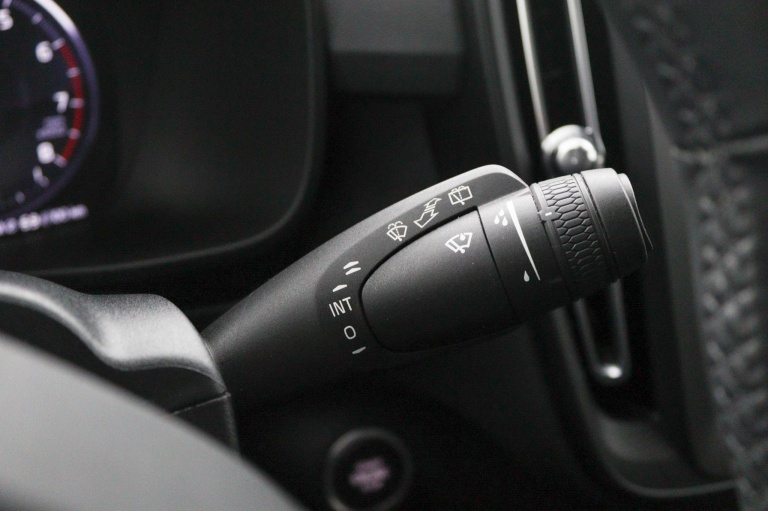 Volvo XC40 - 1.5 T2 Momentum Core 11