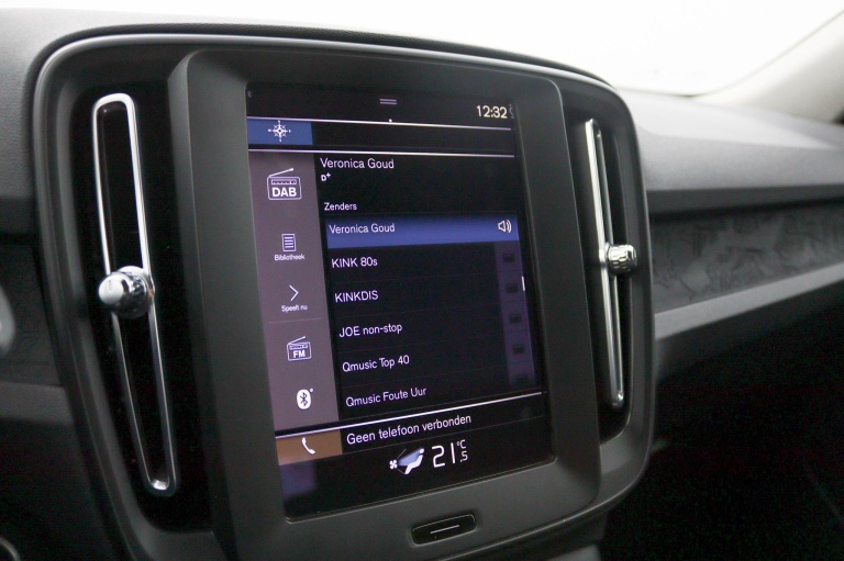 Volvo XC40 - 1.5 T2 Momentum Core 14