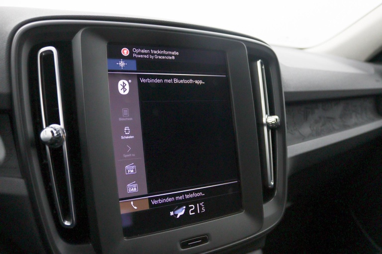 Volvo XC40 - 1.5 T2 Momentum Core 15