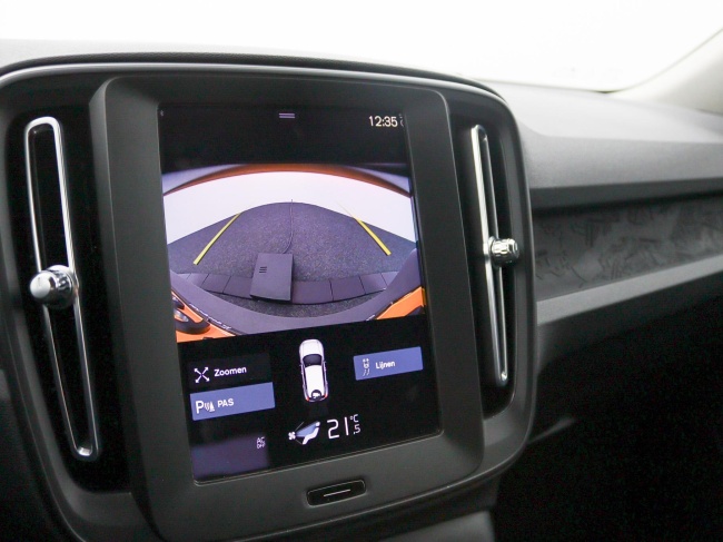 Volvo XC40 - 1.5 T2 Momentum Core