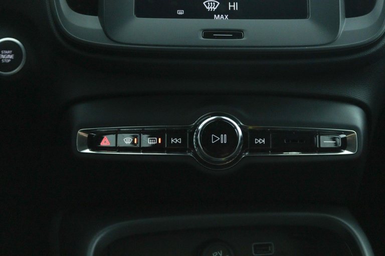 Volvo XC40 - 1.5 T2 Momentum Core 23