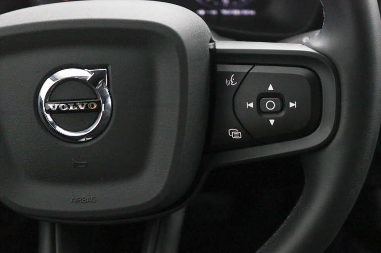 Volvo XC40 - 1.5 T2 Momentum Core 28