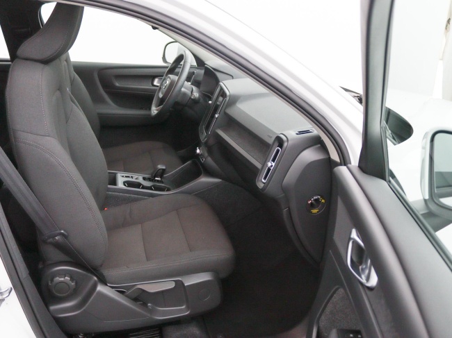 Volvo XC40 - 1.5 T2 Momentum Core
