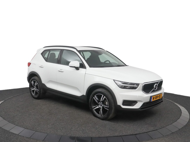 Volvo XC40 - 1.5 T2 Momentum Core