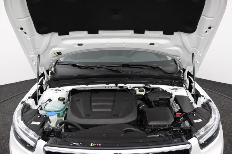 Volvo XC40 - 1.5 T2 Momentum Core 38